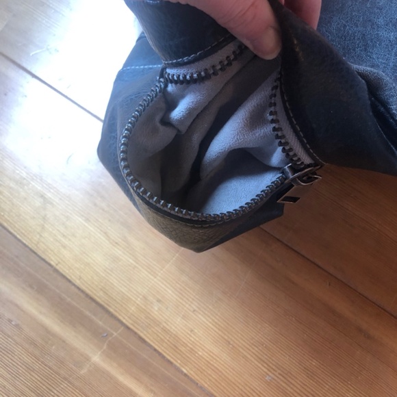 Matt and nat handbag - Picture 4 of 6